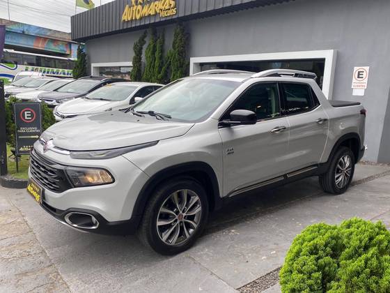 FIAT TORO 2.0 16V TURBO DIESEL VOLCANO 4WD AT9 FIAT TORO 2.0 16V TURBO DIESEL VOLCANO 4WD AT9